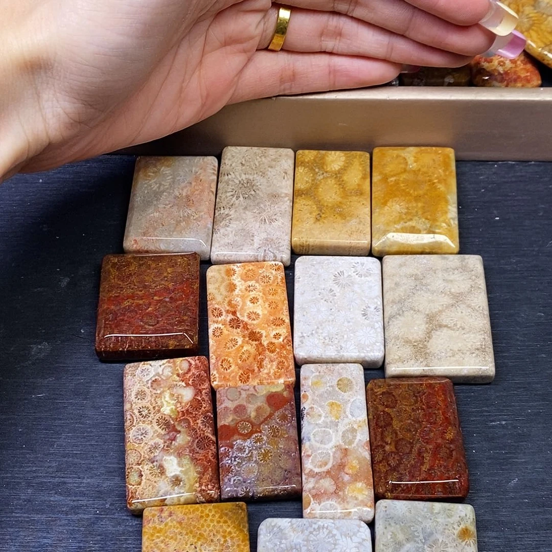 硅化玉颈饰合金卡*