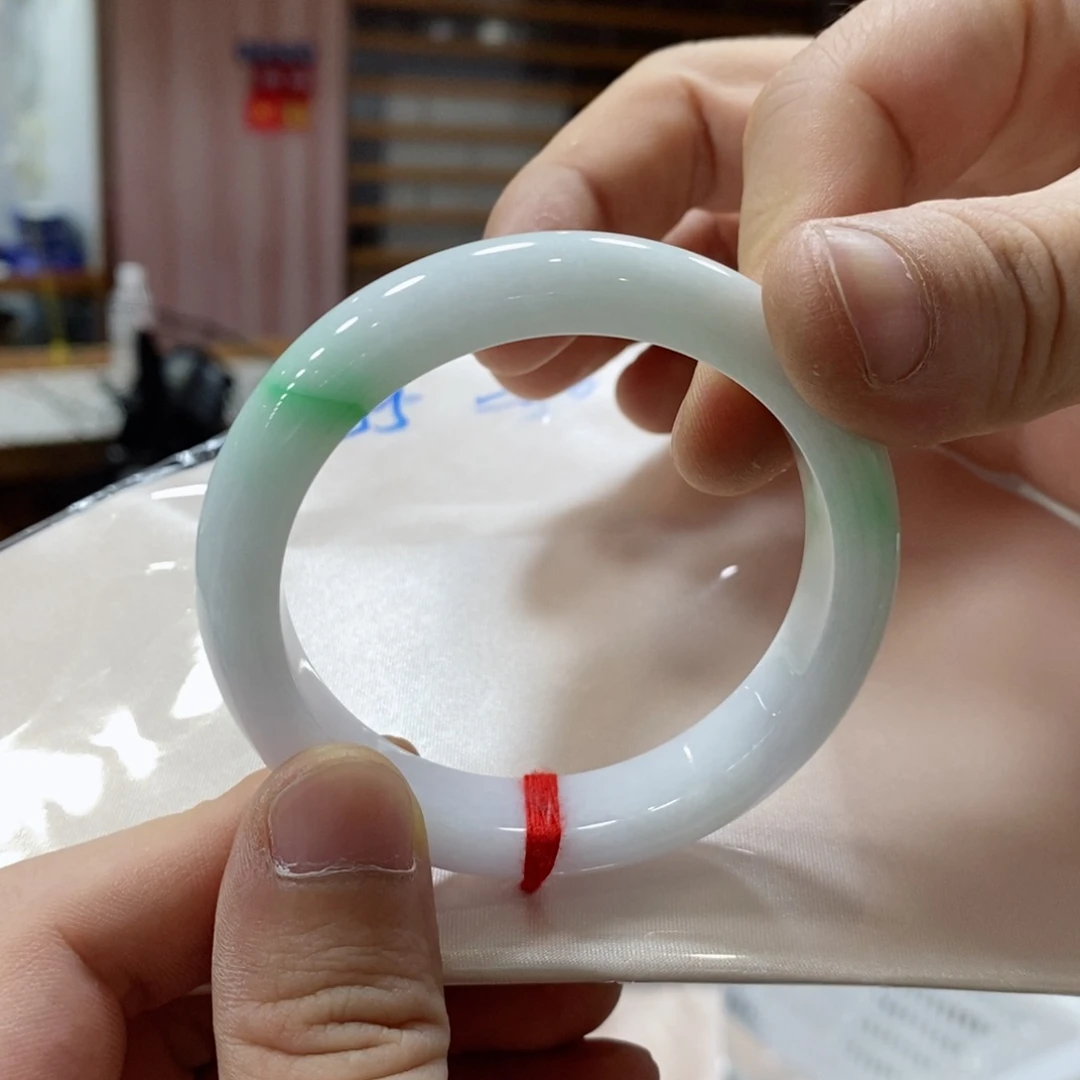 未镶嵌手镯翡翠翡翠