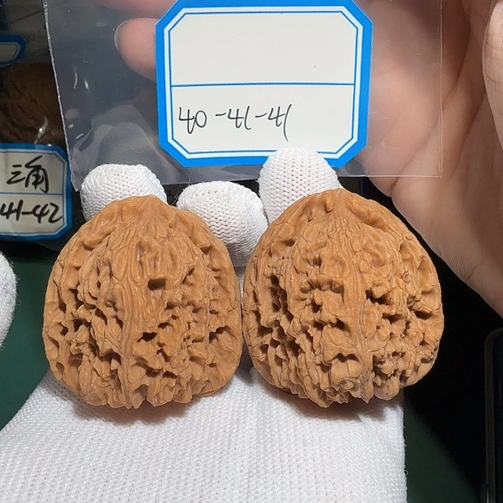 吊坠文玩核桃南疆47