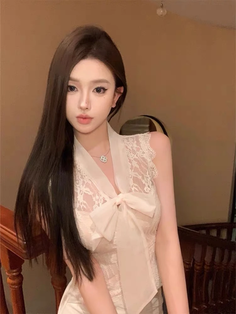60102夏季新款法式纯欲性感V领别致辣妹蕾丝无袖设计感坎肩上衣