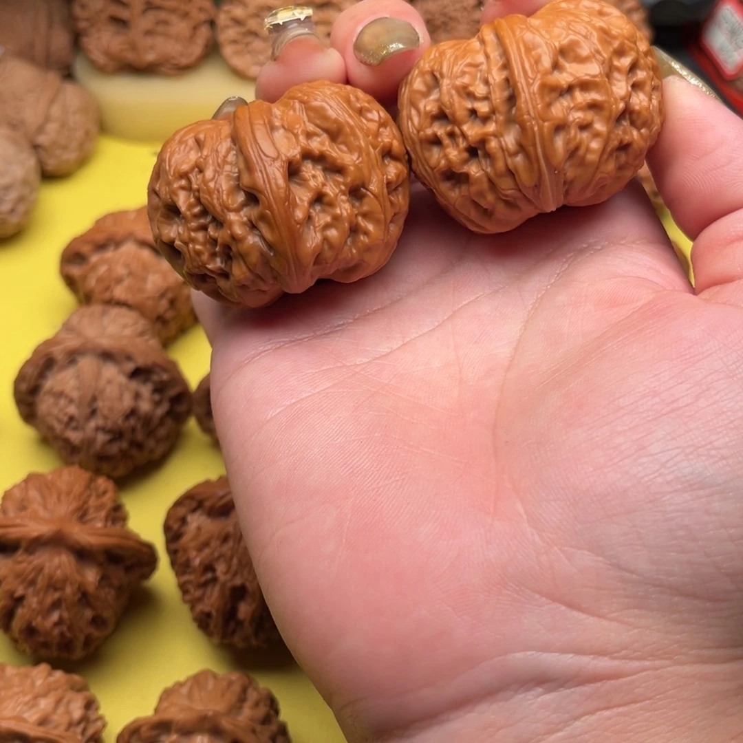 一***ヾ桃核吊坠46元宝文玩核桃