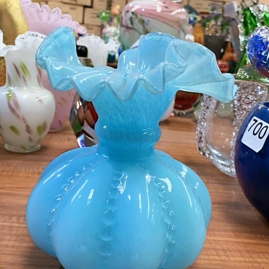 琉璃花瓶高19厘米口径5厘米