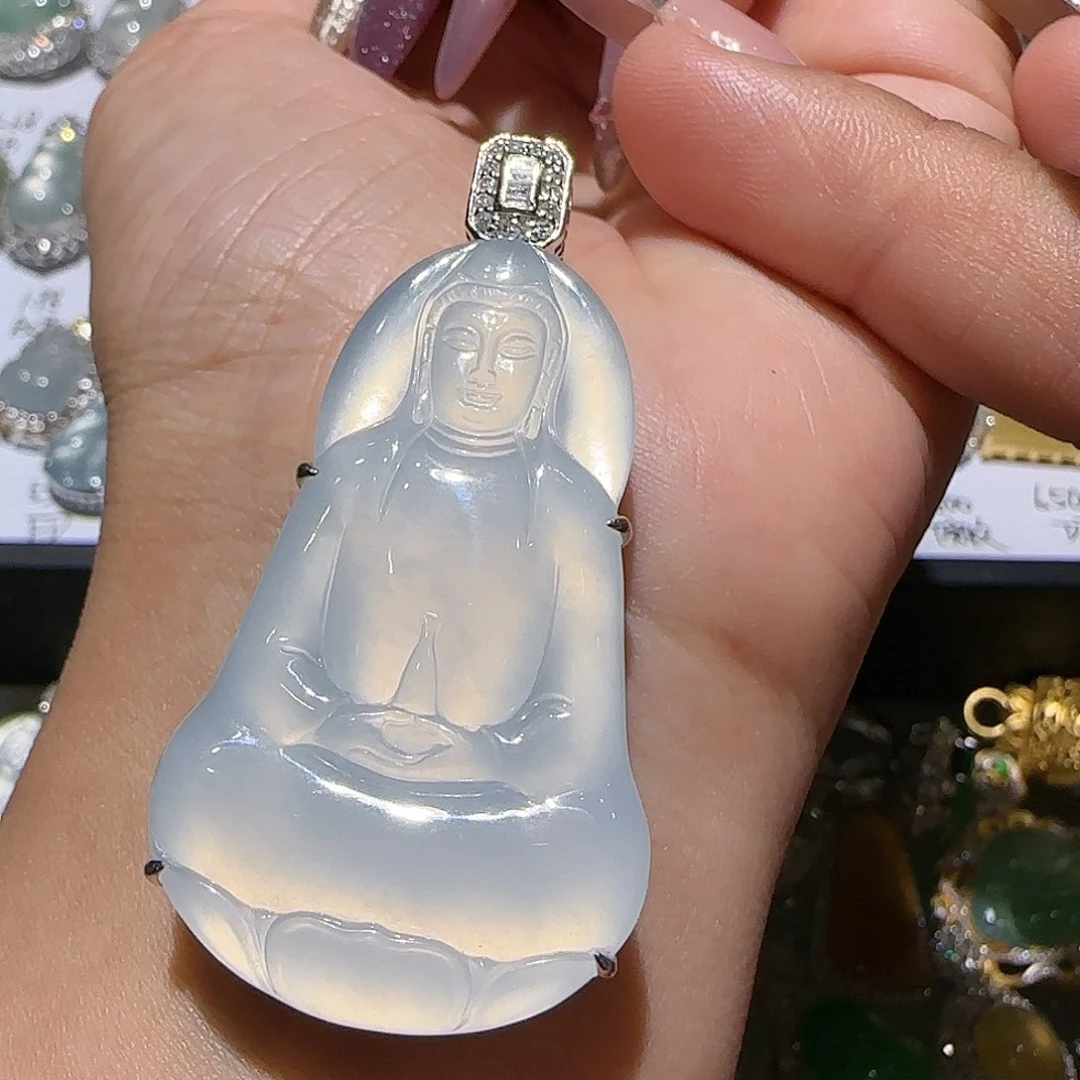 【闪购商品】颈饰18K金镶嵌翡翠天然