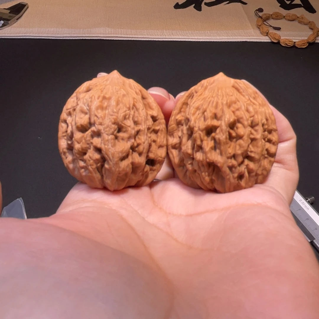 把件文玩核桃金**蛋35虎头