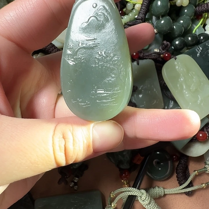 和田玉未镶嵌颈饰