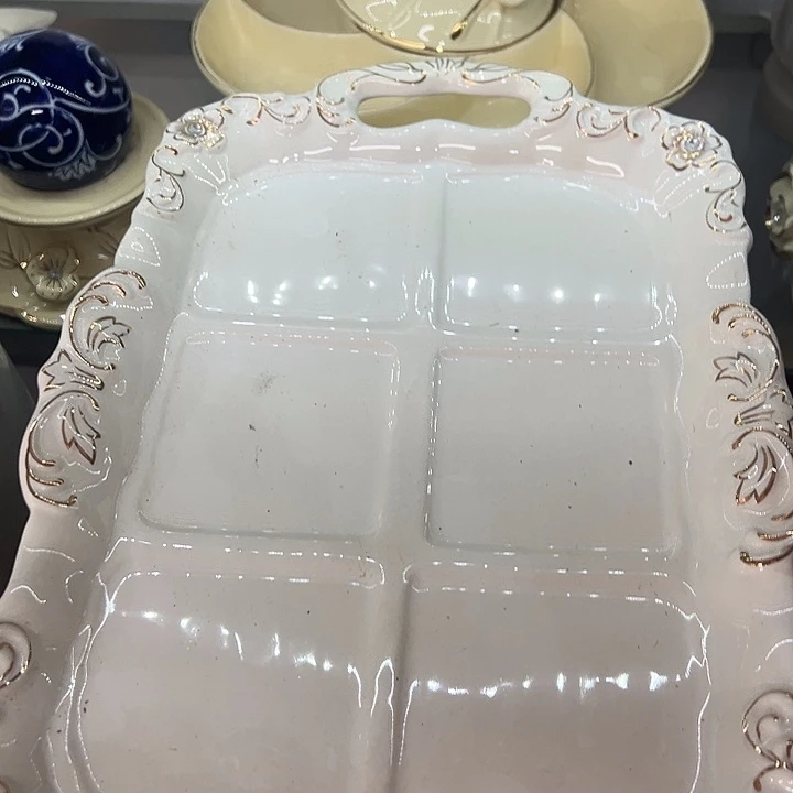 瓷片瑕。。。。。。。。。。。。。