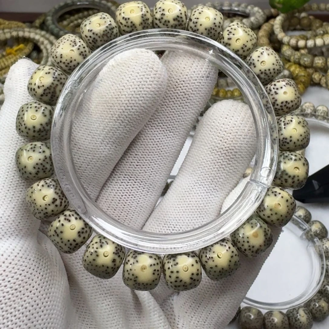 星月菩提手串11尺寸石玉491