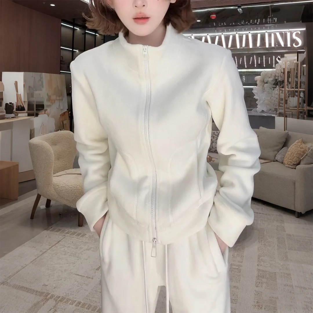 独特漂亮冬装一整套女2025新款超好看高级气质上衣休闲长裤子套装