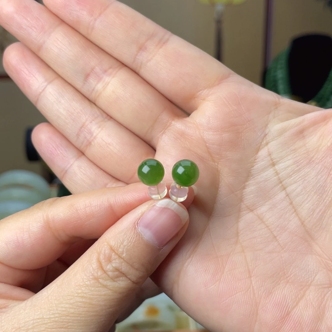 和田玉18K金镶嵌耳饰