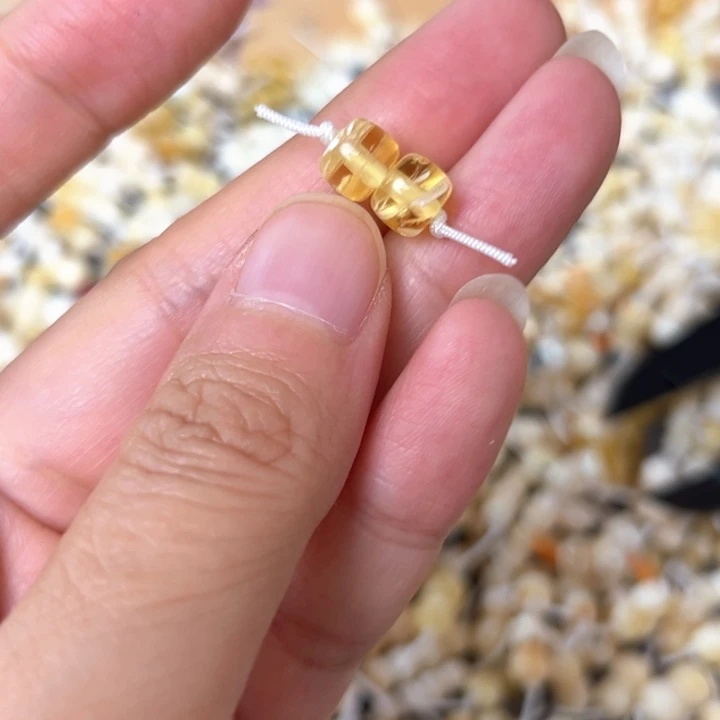裸石蜜蜡未镶嵌7mm一对