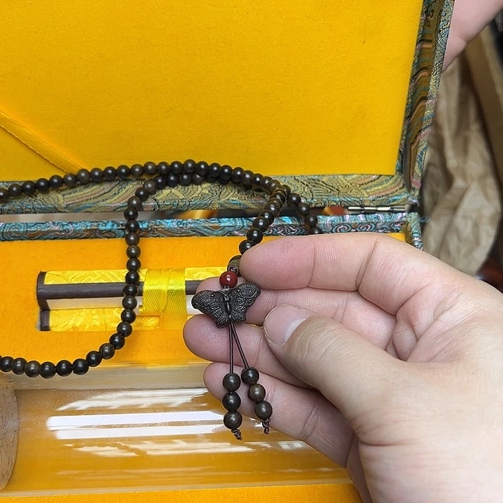 大叶紫檀（黑酸枝木类）