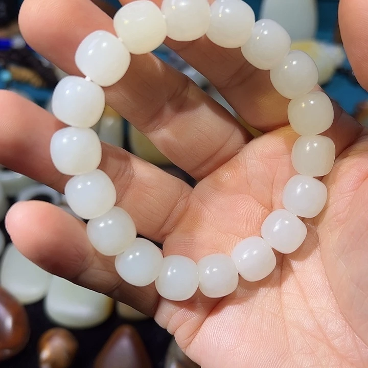 和田玉未镶嵌手串