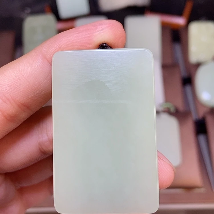 【闪购商品】颈饰未镶嵌和田玉