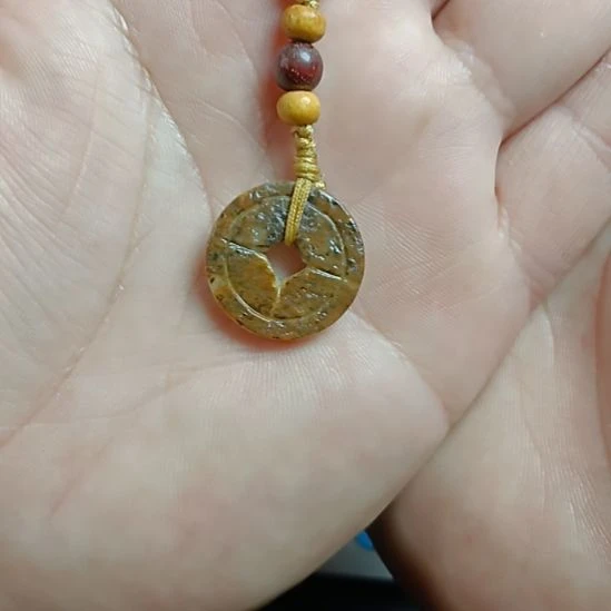 和田玉未镶嵌车挂