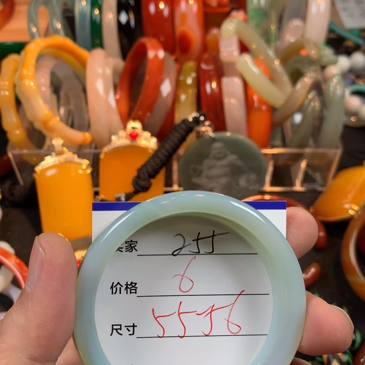 玛瑙/玉髓未镶嵌手镯