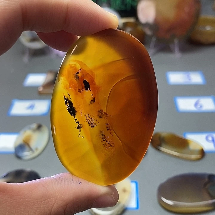 玛瑙/玉髓未镶嵌珠宝半成品144