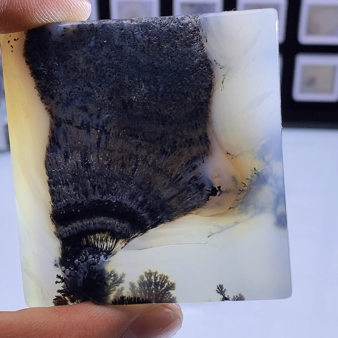 用***3玛瑙/玉髓未镶嵌吊坠(不含链)