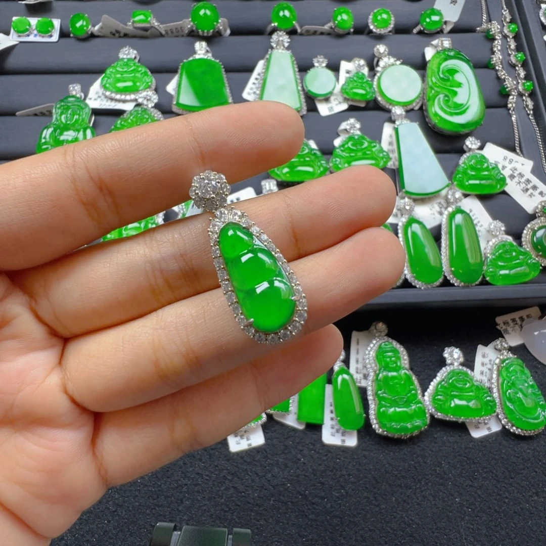 翡翠银S925镶嵌颈饰