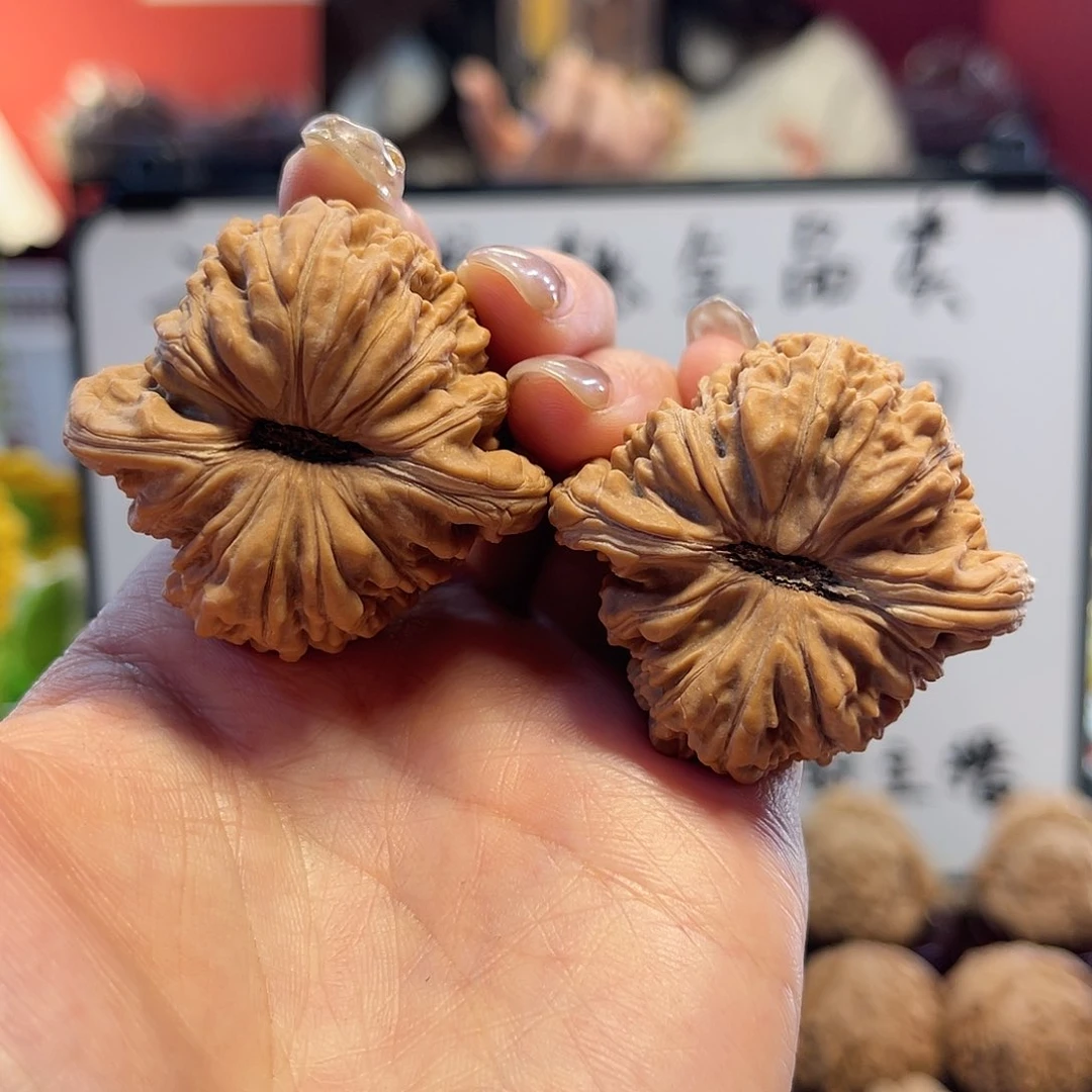 【闪购商品】文玩核桃把件42拱桥楼