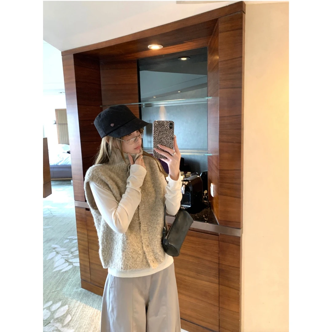 【燕麦奶泡】高领针织马甲女时髦洋气叠穿马夹外搭上衣22853#