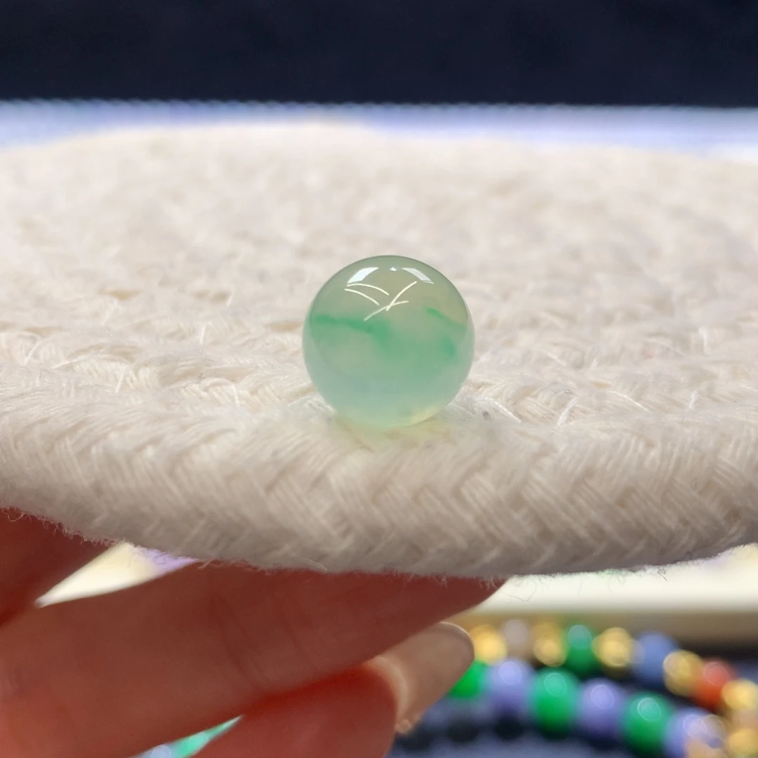 定制翡翠未镶嵌 毛货抛光定制 一抹金丝绿 卡10.4