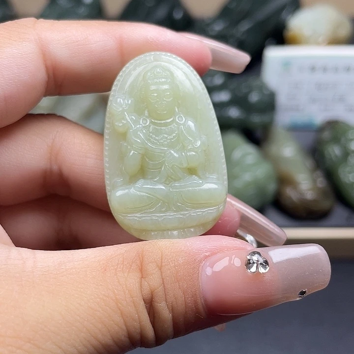 和田玉未镶嵌颈饰