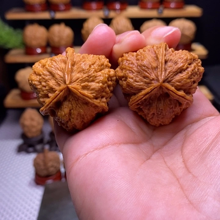 核桃云铁悬崖峭壁三棱45号