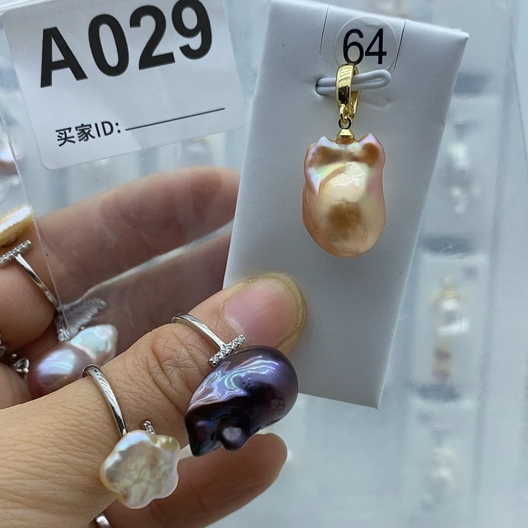 钛钢淡水珍珠颈饰