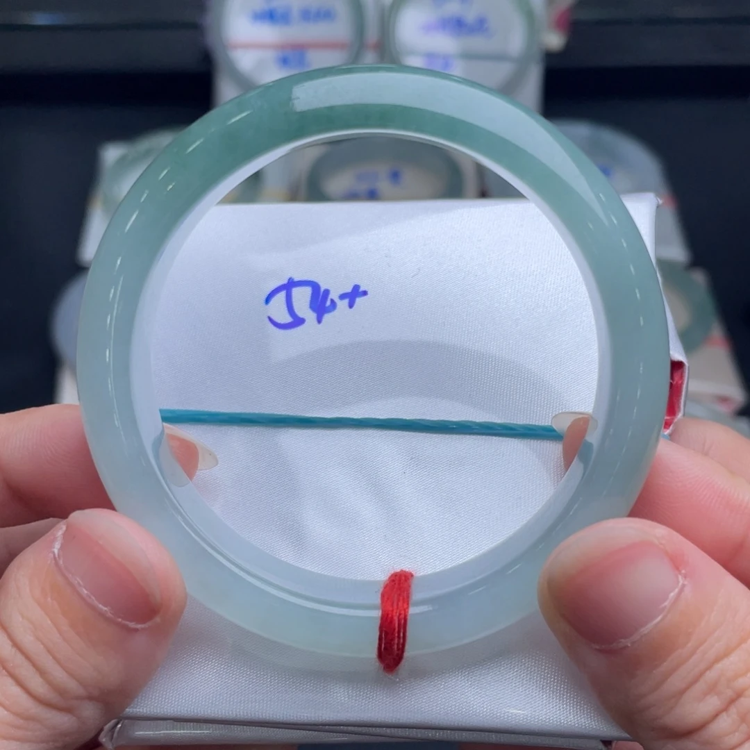 翡翠未镶嵌手镯翡翠手镯7