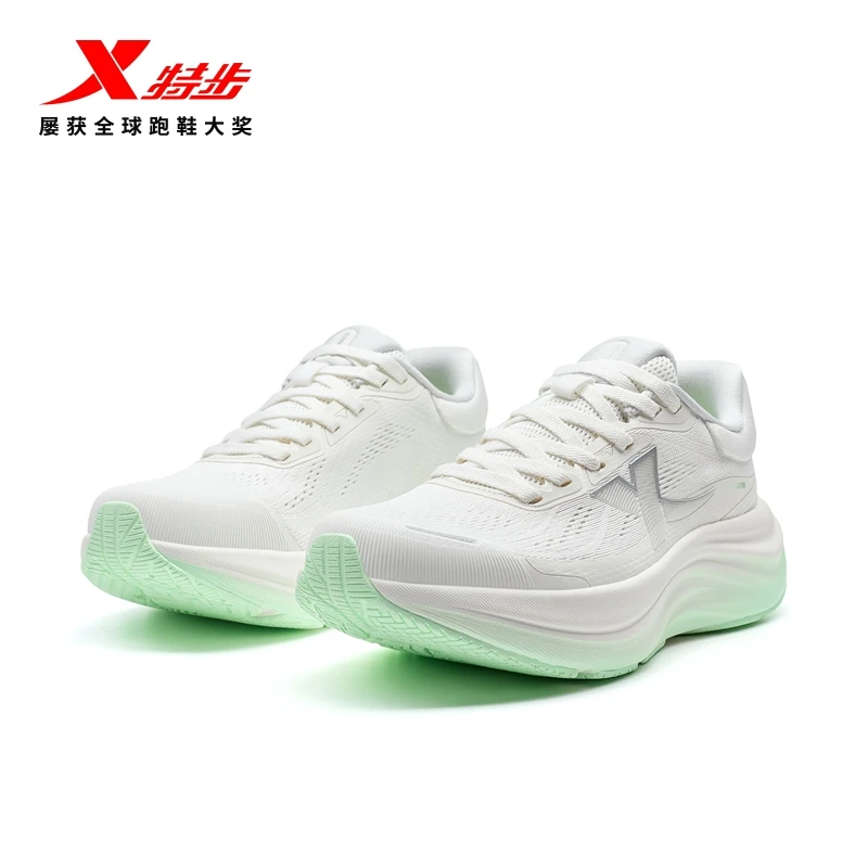 特步青云LITE跑步鞋女2025夏季新款舒适休闲运动跑鞋975218110057