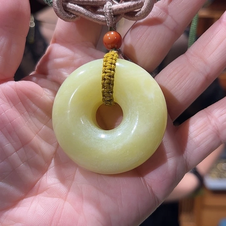 未镶嵌岫玉毛衣链