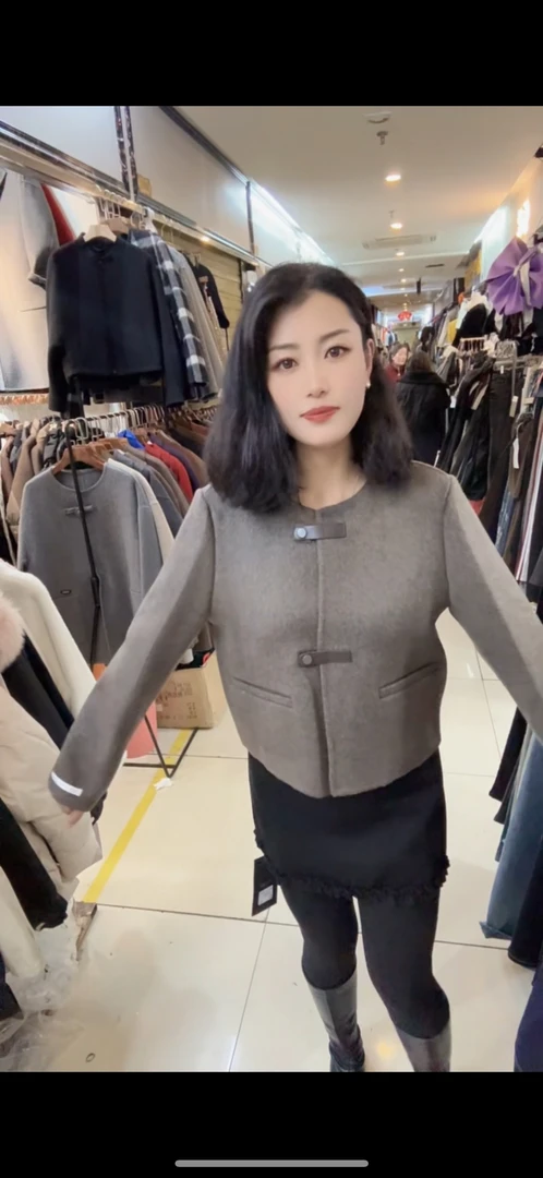 呢子小香风短款时尚