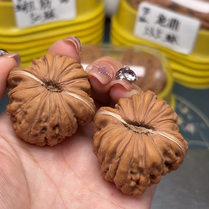 文玩核桃吊坠41-22699-02