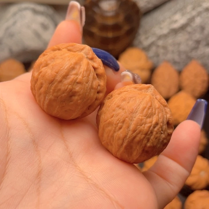 把件文玩核桃红皮石榴
