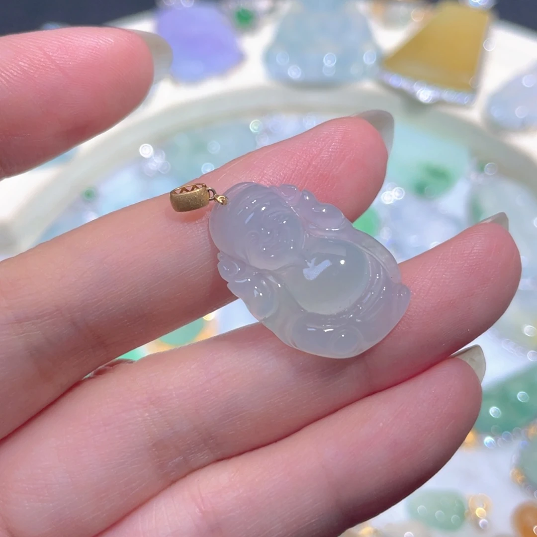 翡翠18K金镶嵌颈饰翡翠