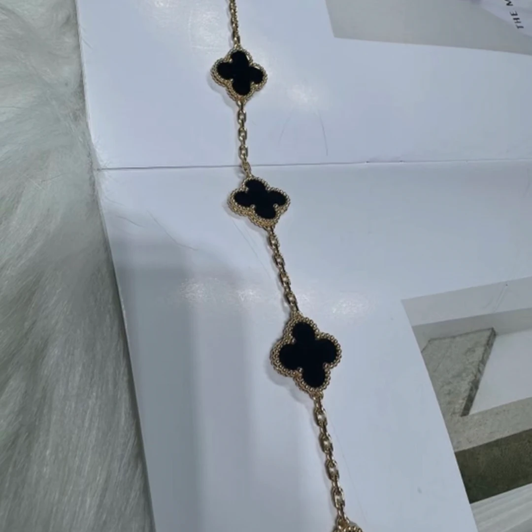 18k黄黑玛瑙五花手链