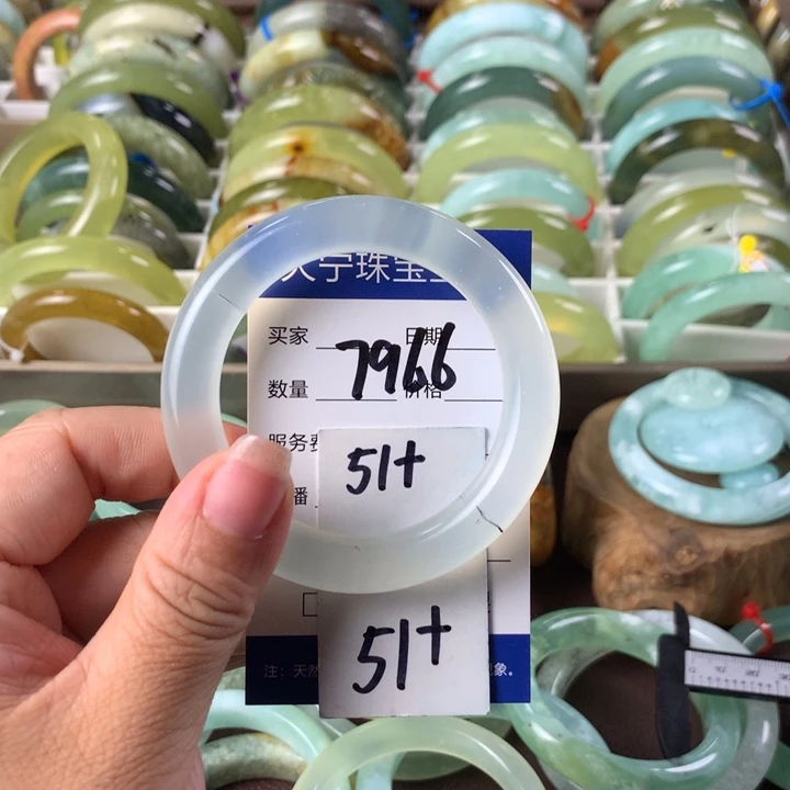 蛇纹石玉未镶嵌手镯乔*男7966