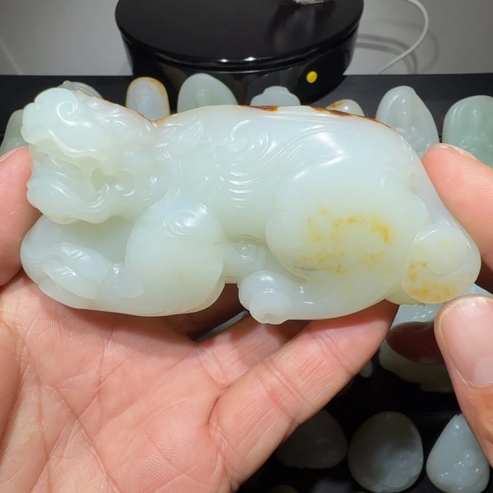 颈饰未镶嵌和田玉（糖玉）宝*