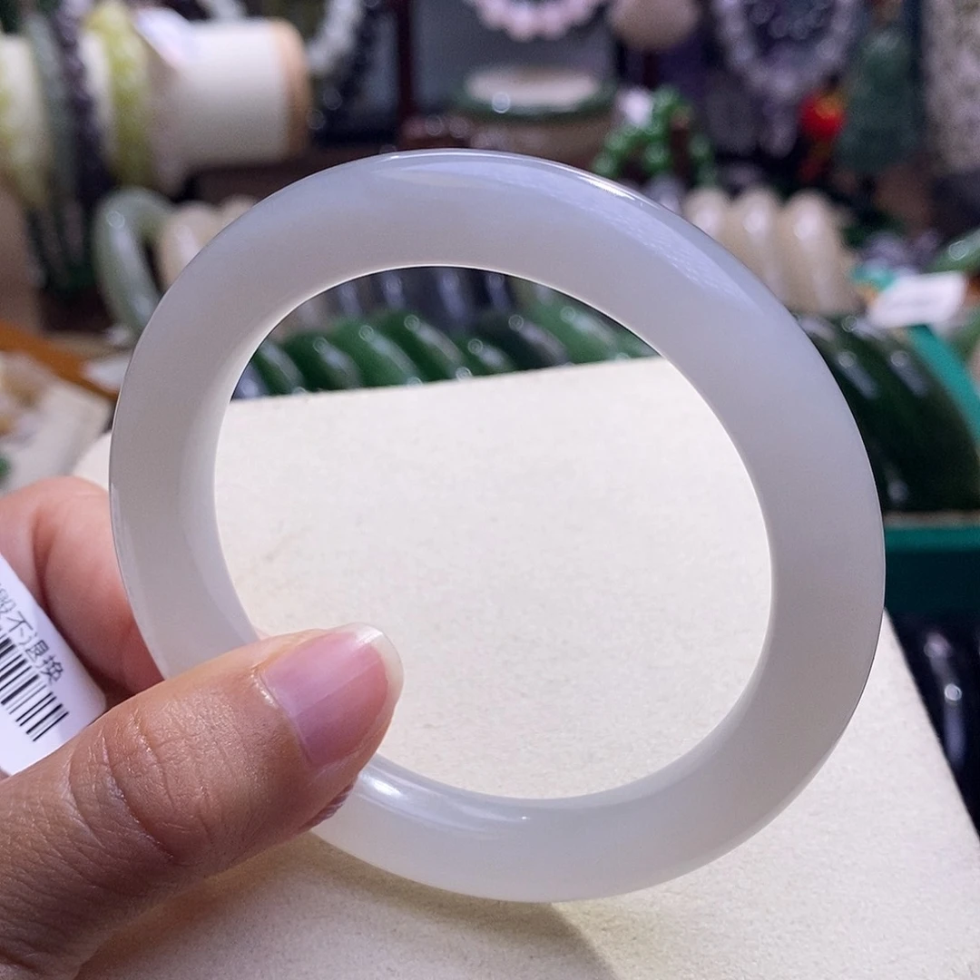 未镶嵌和田玉耳饰毕业级57高冰烟紫手镯