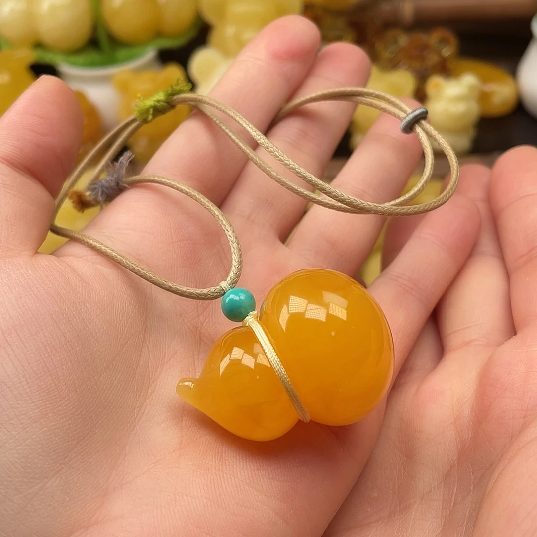 琥珀未镶嵌珠宝奇石