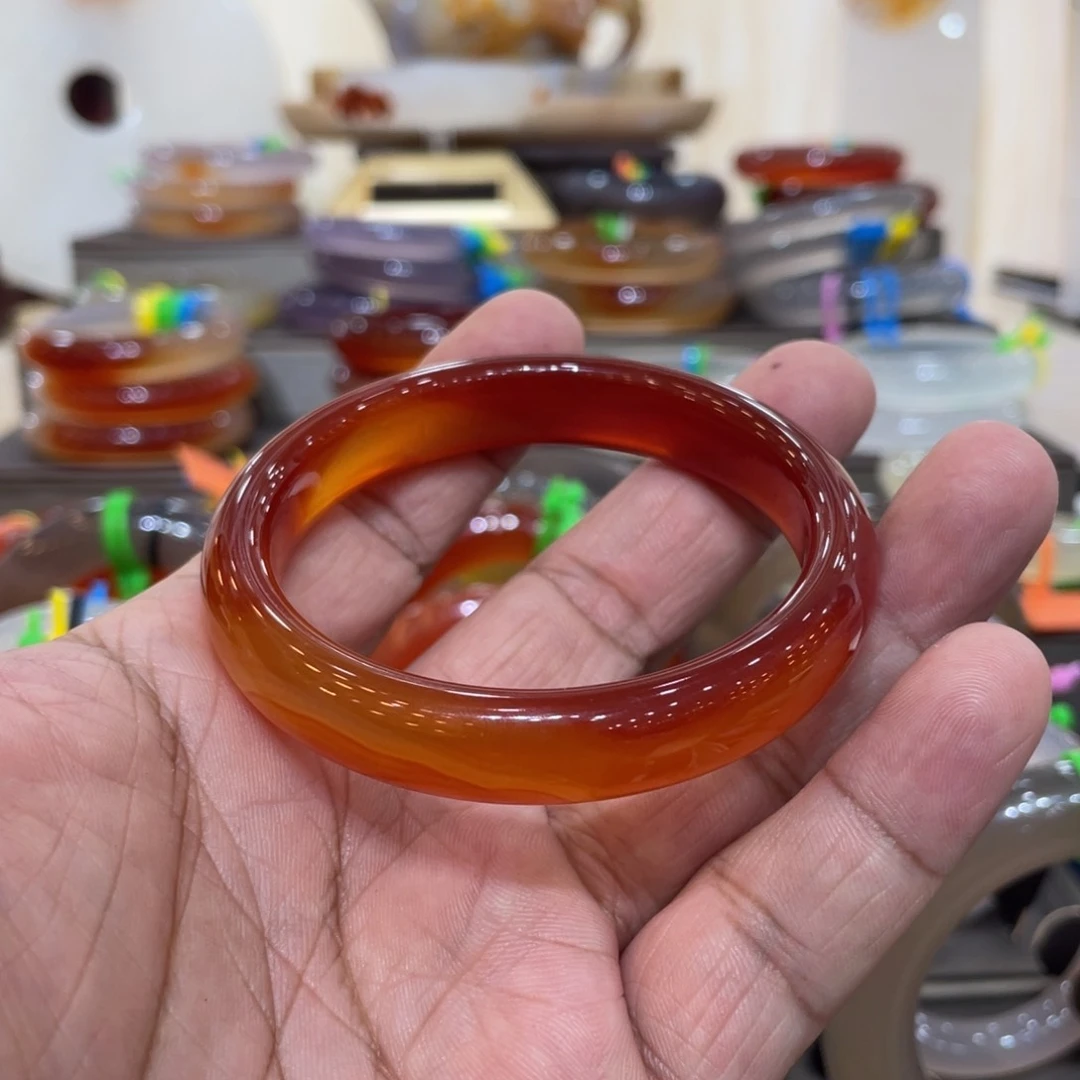 玛瑙/玉髓手镯未镶嵌