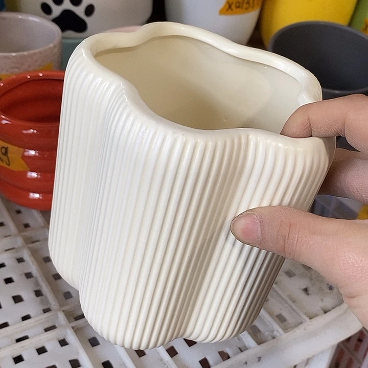 陶盆有孔 瑕疵针孔漏釉介意勿拍外口 11外高14