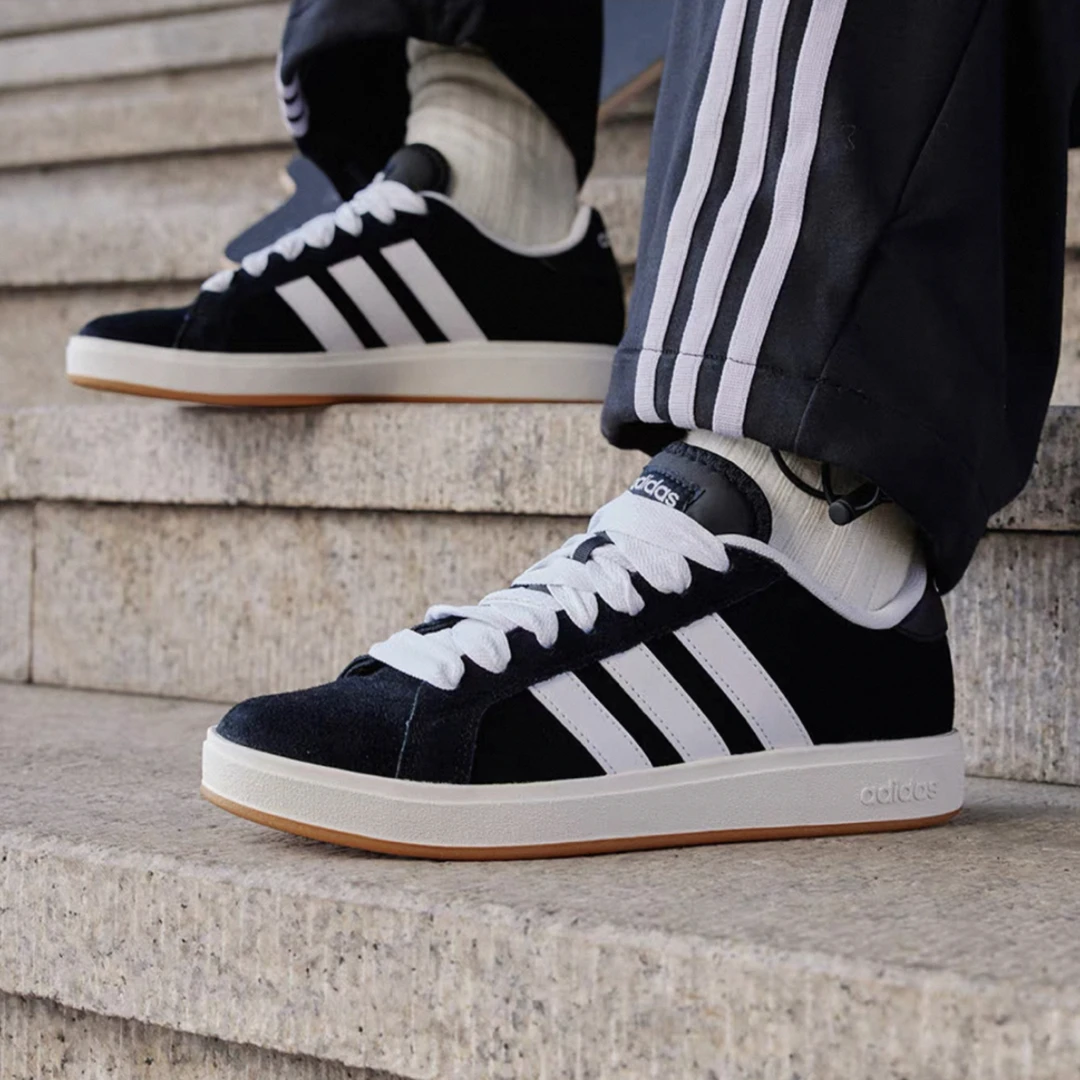 adidas Grand Court Base00sGrand Court 低帮板鞋男女同款 黑白