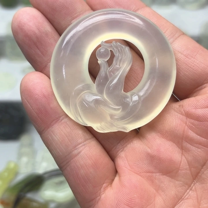 蛇纹石玉颈饰未镶嵌超**得