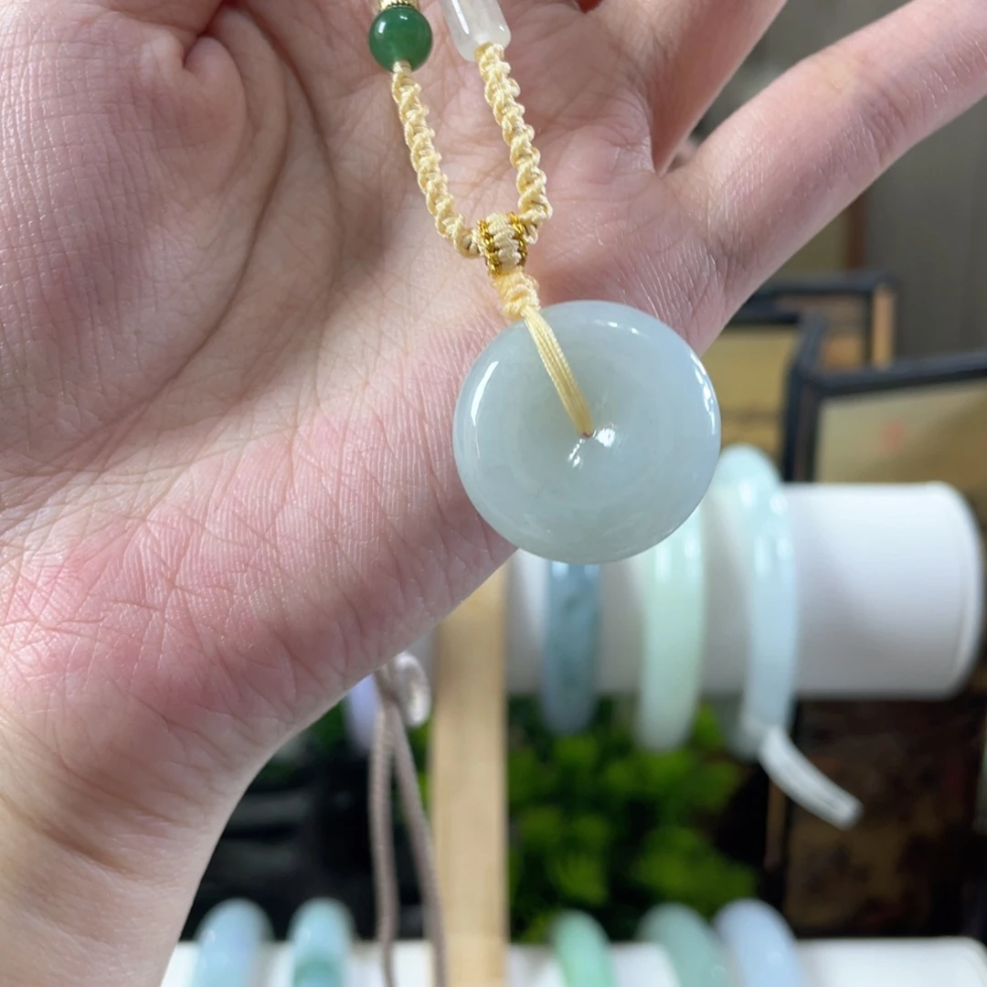 翡翠未镶嵌颈饰缅甸翡翠