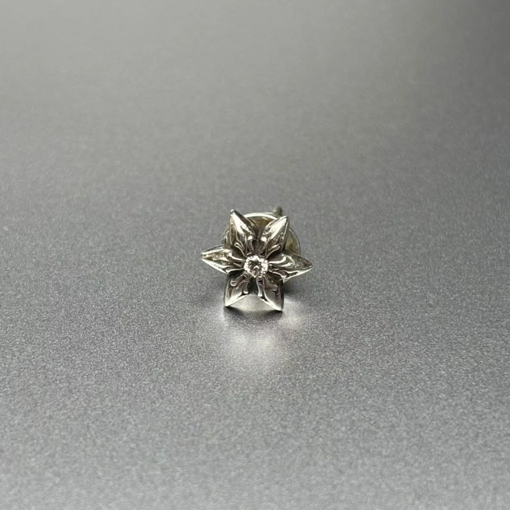 925银耳饰 CHROME HEARTS 银钻六芒星耳钉