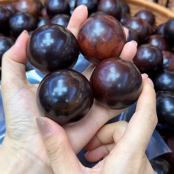 峰***哥大红酸枝2对瑕疵手球