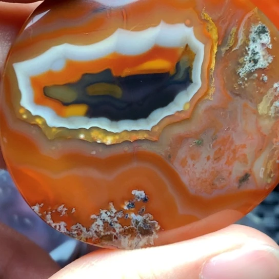 用***5玛瑙/玉髓未镶嵌颈饰