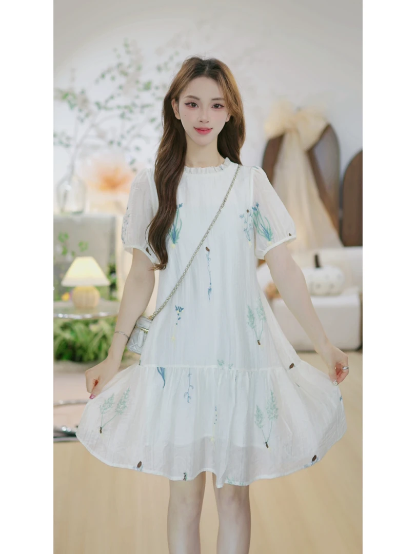 【清迈雨季D】显瘦木耳边法式连衣裙温柔绣花设计感小众时尚A字裙