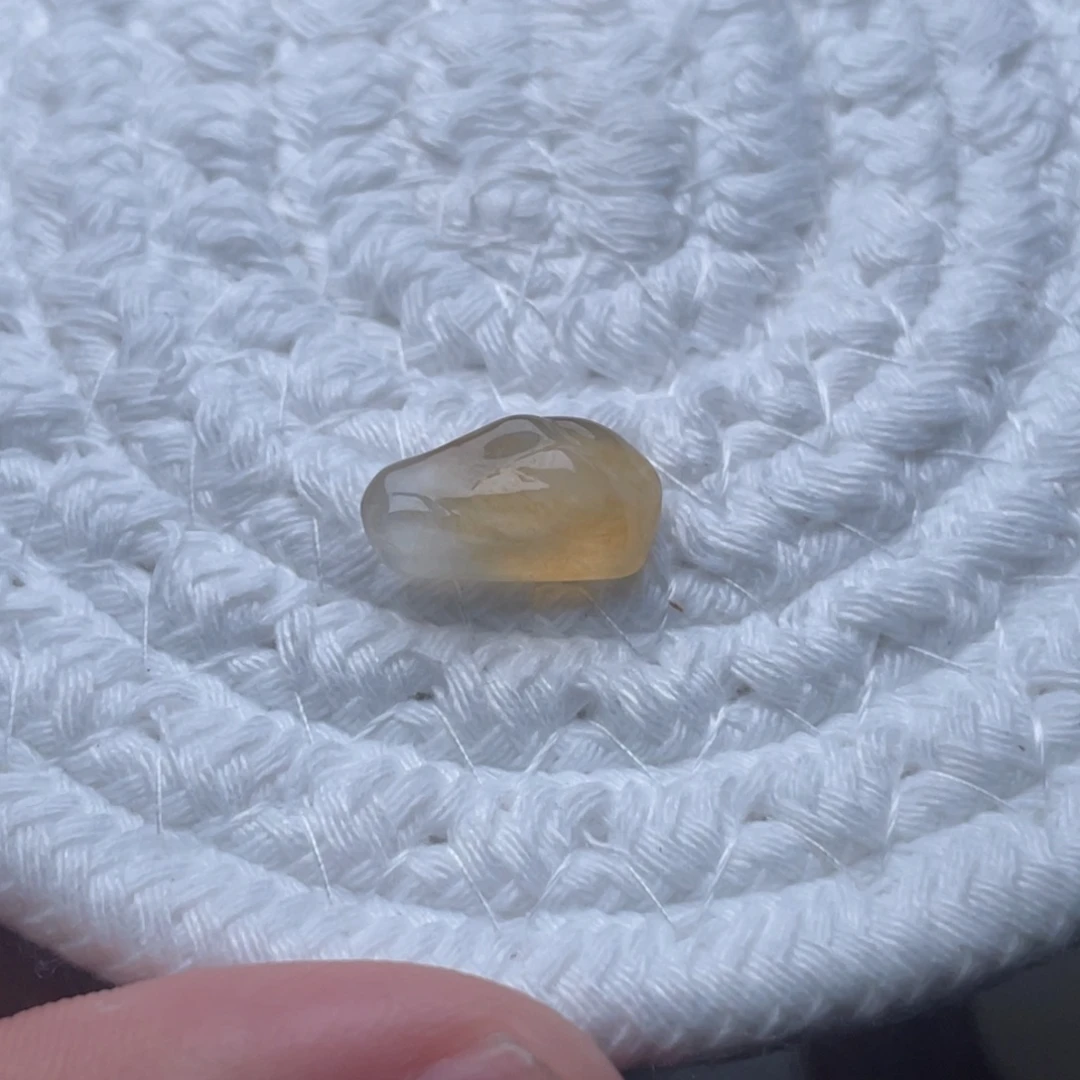 未镶嵌定制翡翠冰黄山水戒指